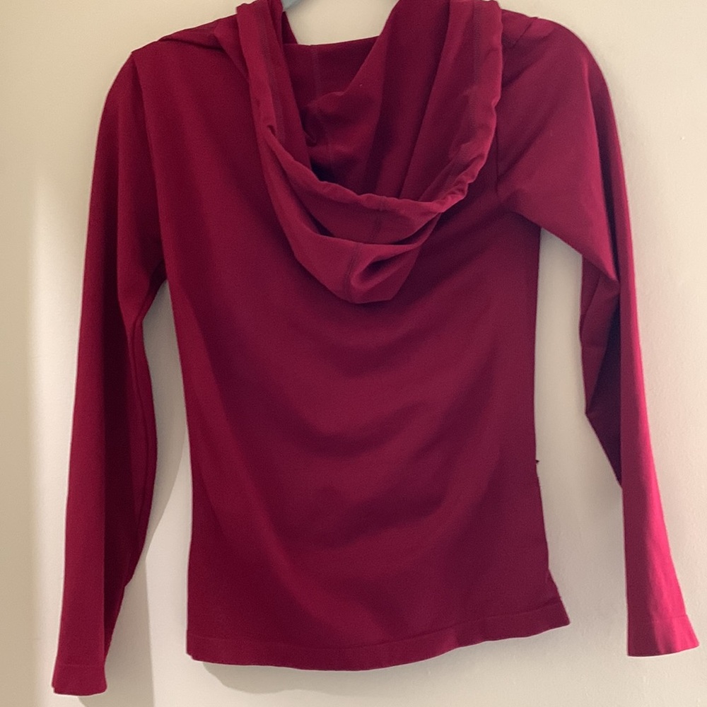 Cranberry sweater/jacket with hood, size small - Picture 5 of 5
